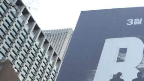 Los integrantes del grupo preparan un espectáculo que se verá en vivo en distintos países