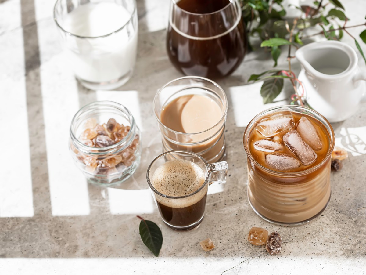 Cómo preparar el café viral con yogur y agua de coco