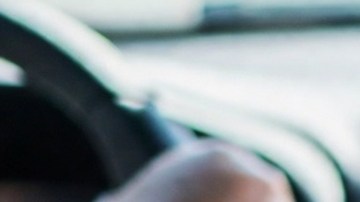 El aumento de la gasolina impactará también en el costo del transporte por aplicación.