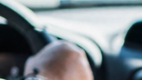El aumento de la gasolina impactará también en el costo del transporte por aplicación.