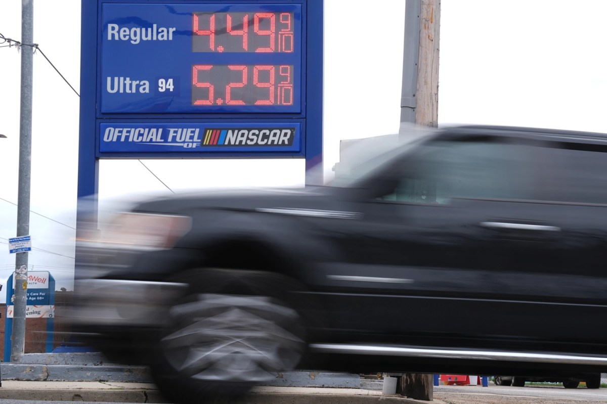 Gasolina a $4: cuánto más estás pagando al mes y cómo reducir el gasto desde hoy