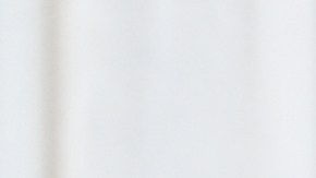 Erich Bergen interpreta a Anthony Radziwill en la serie que sigue la historia de amor entre John F. Kennedy Jr. y Carolyn Bessette.