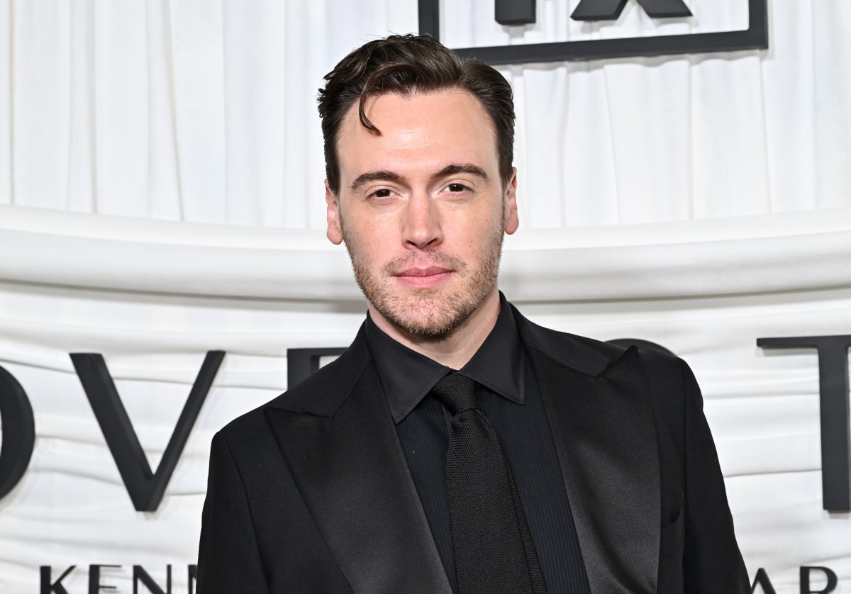 Erich Bergen, de “Love Story: John F. Kennedy Jr. y Carolyn Bessette”, quiere vender su ático en Nueva York