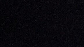 Agentes del ICE detienen a guatemalteca en aeropuerto.