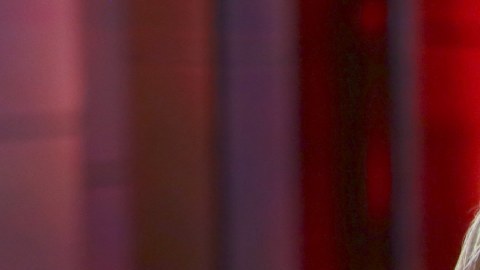 Jimena Gállego y Javier Poza, conductores de La Casa de los Famosos.