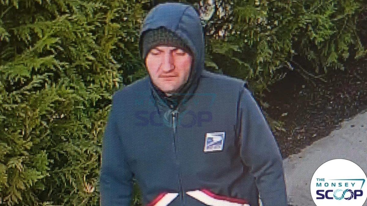 Justicia de Nueva York suma cargos contra cartero de USPS por empujar a niño judío