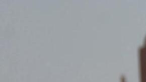 Construcció de Muro negro en frontera con México.