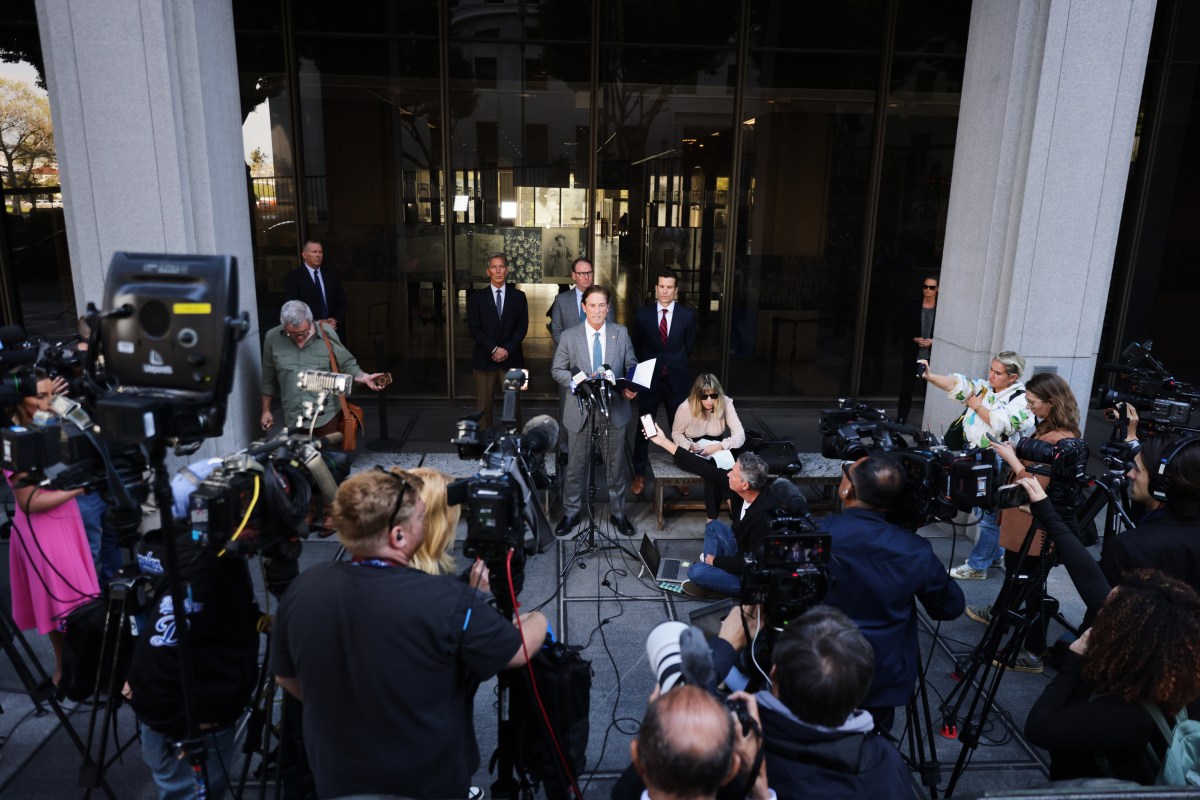 La sospechosa de disparar contra la mansión de Rihanna podría enfrentar cadena perpetua