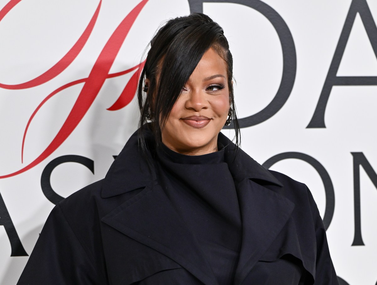 Mujer se declara no culpable de disparar contra la mansión de Rihanna en Los Ángeles