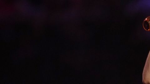 La artista interrumpió su presentación en Italia tras evidentes señales de indisposición