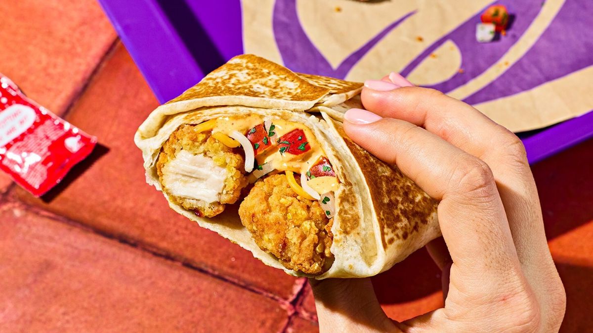Taco Bell reinventa su menú: llegan el Crispy Chicken Crunchwrap Slider y la nueva Quesadilla Cantina