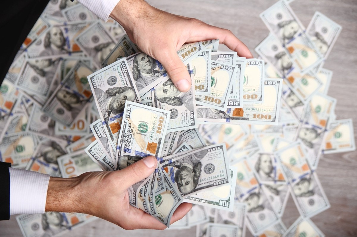 Vivir tranquilo en EE.UU. en 2026 ya exige más de $100,000 al año