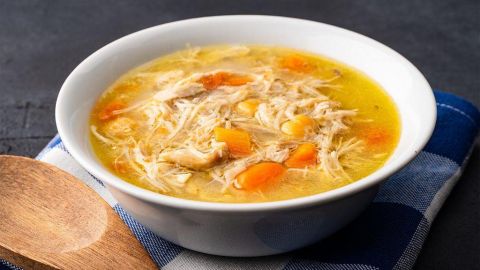 Caldo de pollo