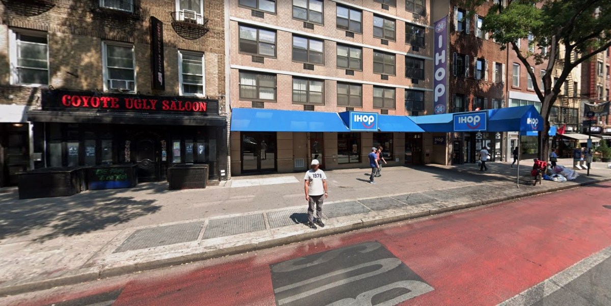 Esperó a su novia para matarla al salir de trabajar en restaurante IHOP de Nueva York: sentencia