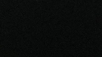 Adama Traoré, del West Ham, y Joao Pedro, del Chelsea (izquierda), se involucran en una pelea durante el partido de la Premier League inglesa entre el Chelsea y el West Ham United en Londres, el sábado 31 de enero de 2026.