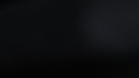 Taza de café negro natural para la salud del hígado y prevención de cirrosis