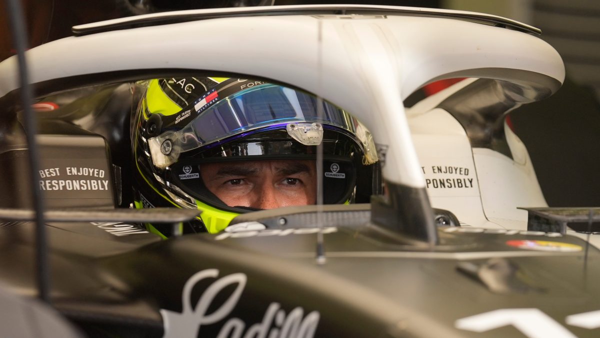 Checo Pérez responde críticas de Mario Andretti: “Estamos rindiendo a un nivel muy alto”