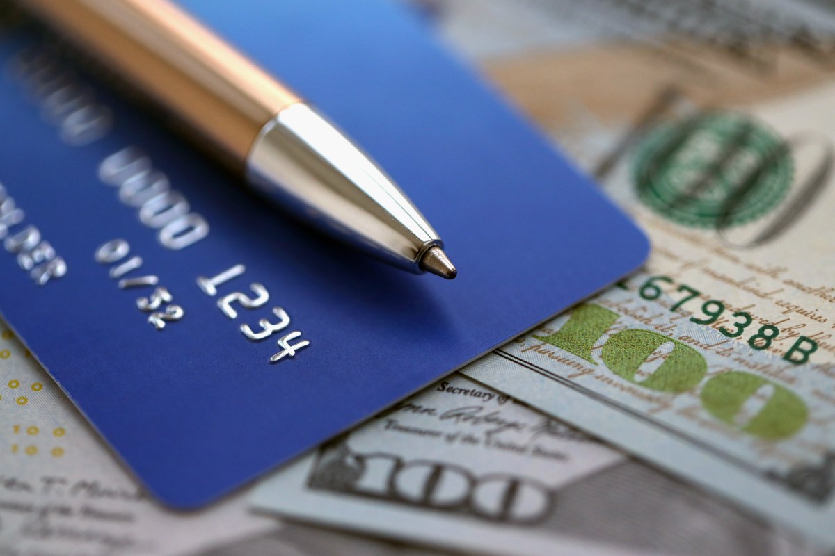 Cifra récord de estadounidenses no pueden pagar sus deudas de tarjetas de crédito