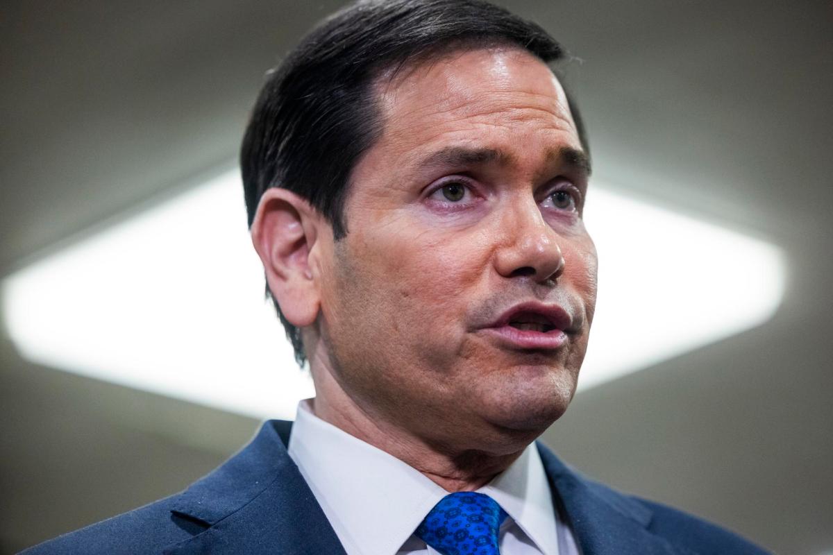 Gobierno de Trump contratará aviones para sacar a estadounidenses de Medio Oriente