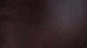 El ecuatoriano Kendry Páez (izquierda) y el marroquí Annas Sallaheddine disputan el balón durante un partido amistoso de fútbol entre Marruecos y Ecuador en Madrid, España, el viernes 27 de marzo de 2026.