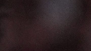 El ecuatoriano Kendry Páez (izquierda) y el marroquí Annas Sallaheddine disputan el balón durante un partido amistoso de fútbol entre Marruecos y Ecuador en Madrid, España, el viernes 27 de marzo de 2026.