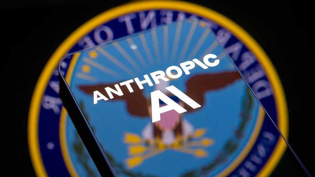Anthropic se enfrenta al Pentágono: dilemas éticos en la guerra y la inteligencia artificial