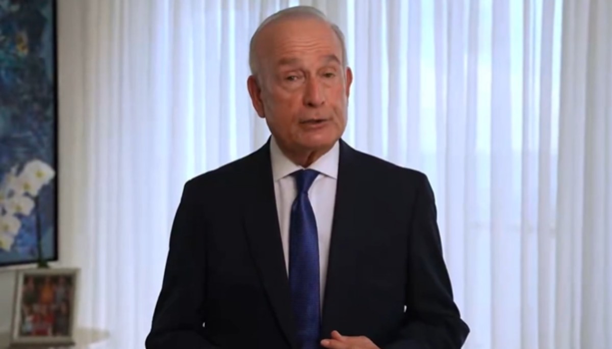 Eliott Rodríguez buscará la nominación demócrata para disputar el escaño de María Elvira Salazar