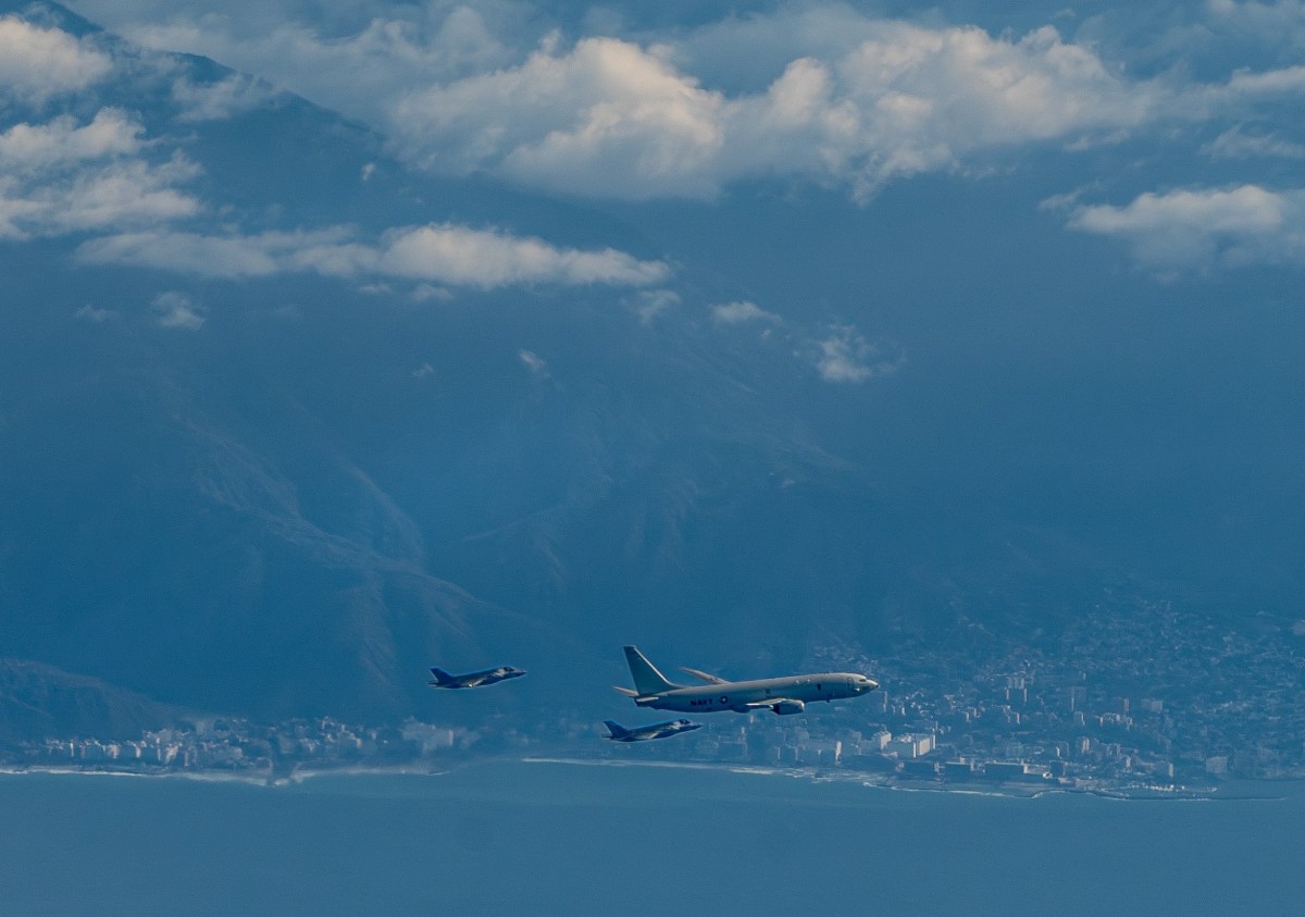 EE.UU. realizó patrullaje militar frente a las costas de Venezuela