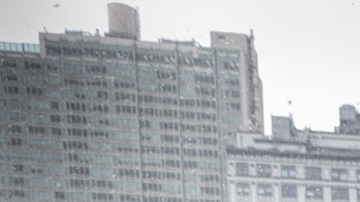 Nueva York firma contrato de casi $1,900 millones de dólares con hoteles para alojar a familias sin hogar