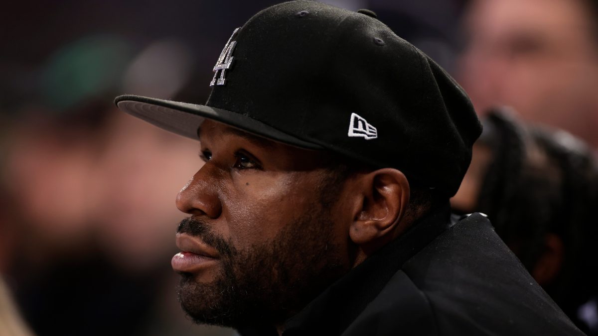 Floyd Mayweather anuncia combater ante kickboxer Mike Zambidis previo a revancha con Pacquiao