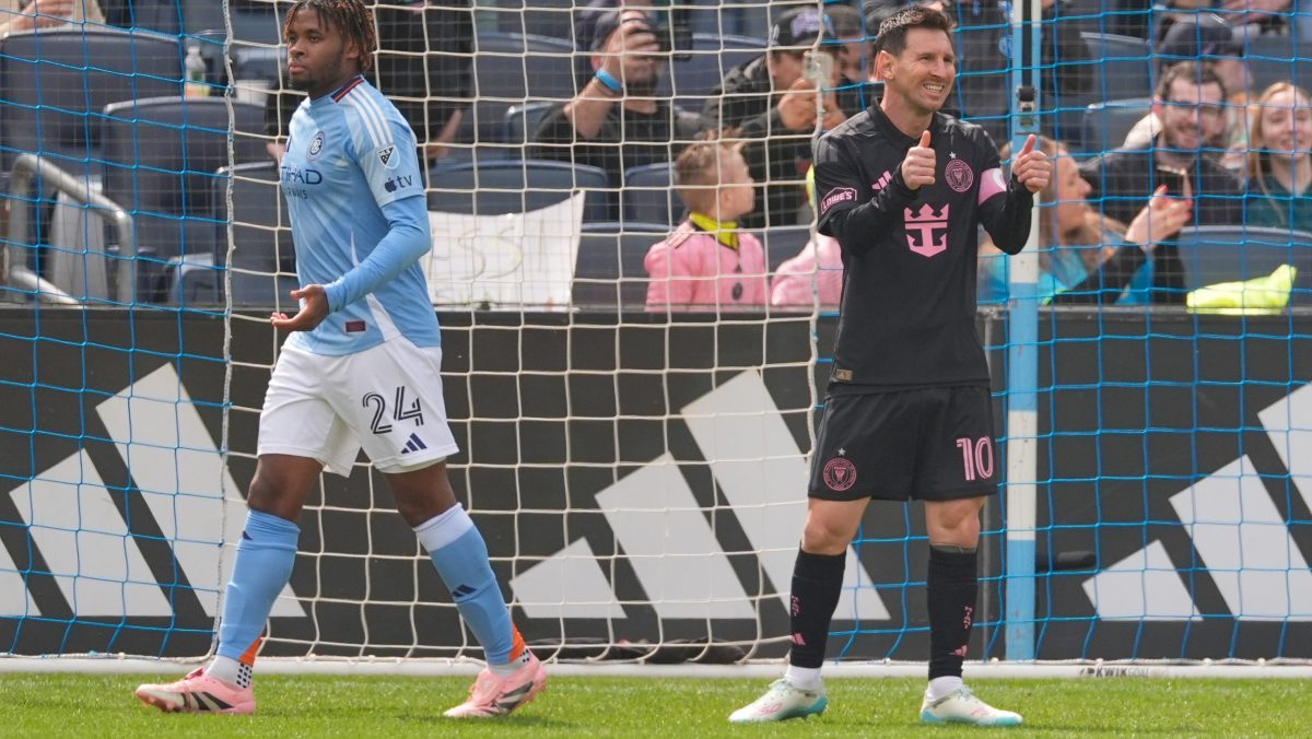 Messi supera a Pelé con golazo de tiro libre en la victoria ante New York City FC