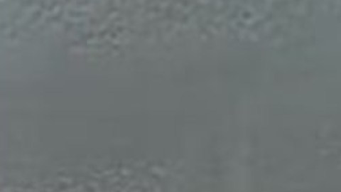 Foto policial de Carly Rae Webb, de 21 años, quien estaba a cargo de la menor en Virginia.