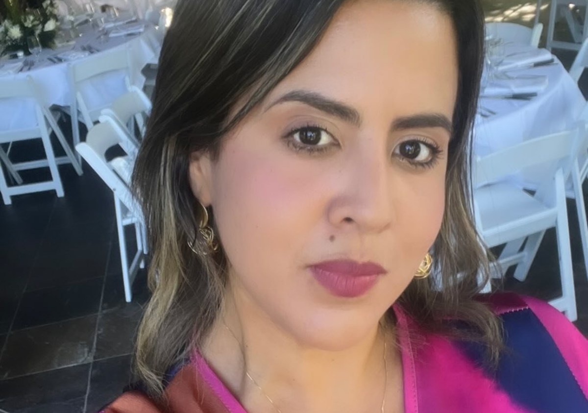 ICE afirma que periodista latina detenida en Tennessee violó reglas de visa y seguirá bajo custodia