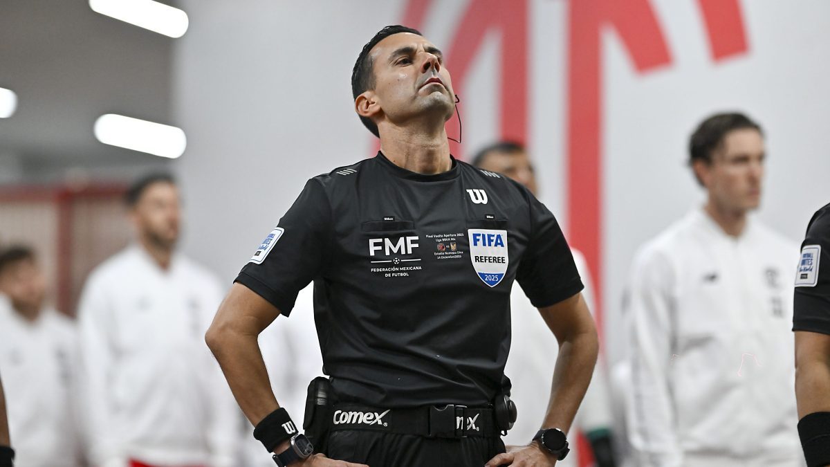 “Dormíamos con el pasaporte en la mano”: árbitro mexicano César Ramos tras huir de Qatar por bombardeos contra Irán