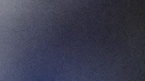 Luis Suárez, de Uruguay, sonríe frente a Salis Abdul Samed, de Ghana.