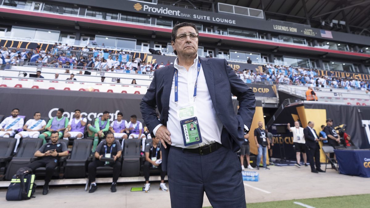 Luis Fernando Tena no podrá dirigir a Guatemala tras doble operación de vesícula