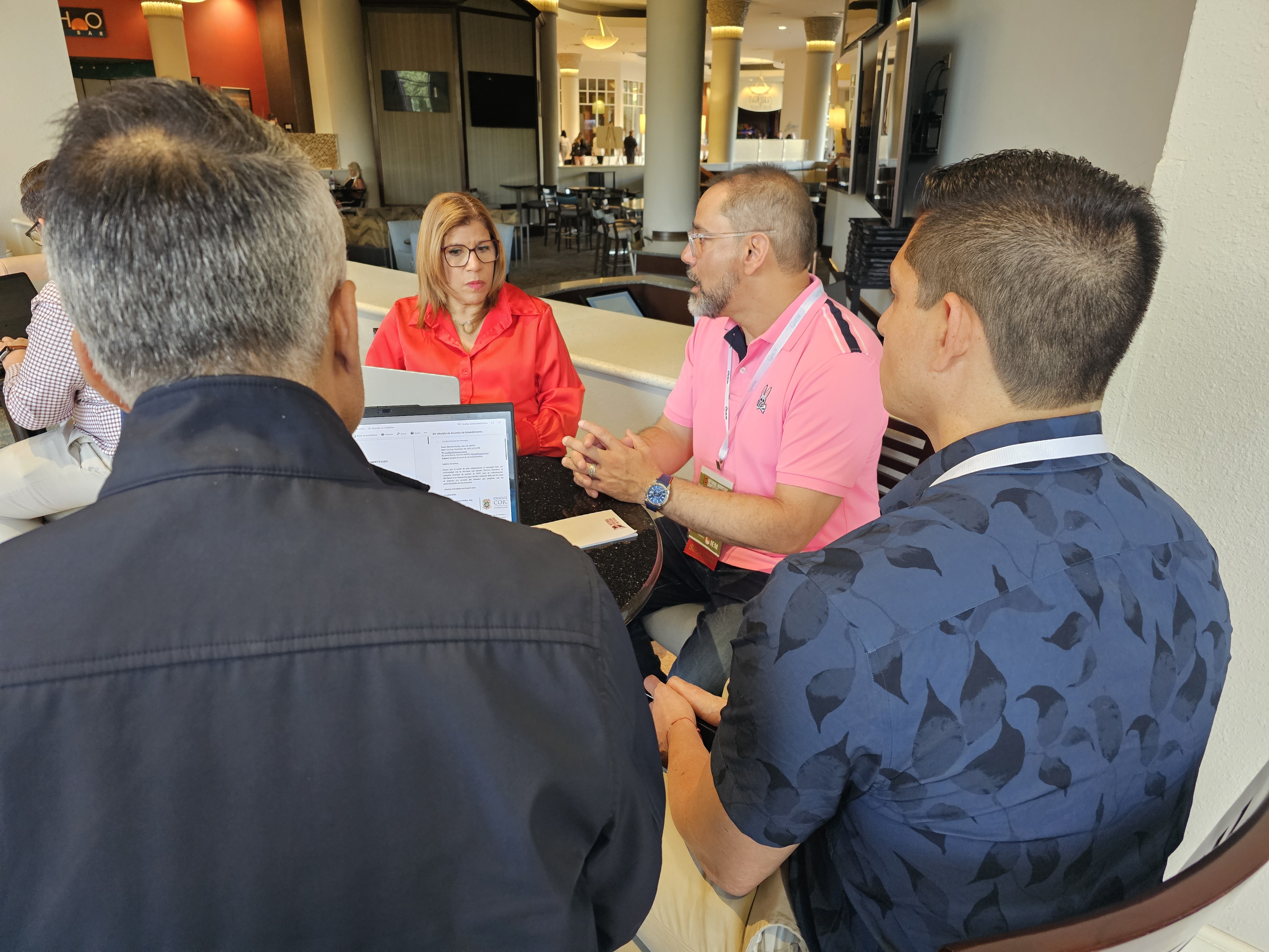 COR3 y alcaldes de Puerto Rico discuten labores de reconstrucción en ...