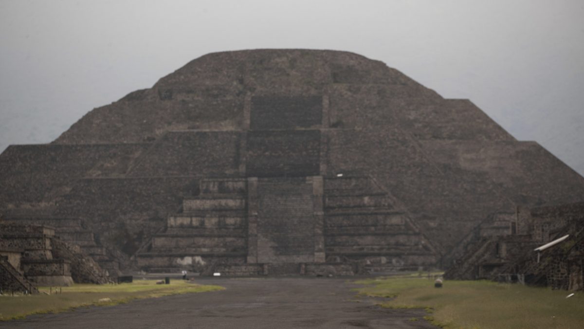 Agresor asesina a turista canadiense en Teotihuacán y luego se quita la vida