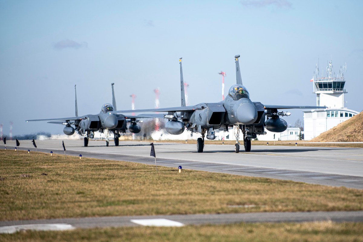 EE.UU. habría rescatado a uno de los dos tripulantes del caza derribado por Irán