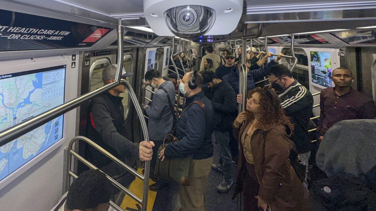 MTA reporta fallos y retrasos significativos en varias líneas del metro de NY