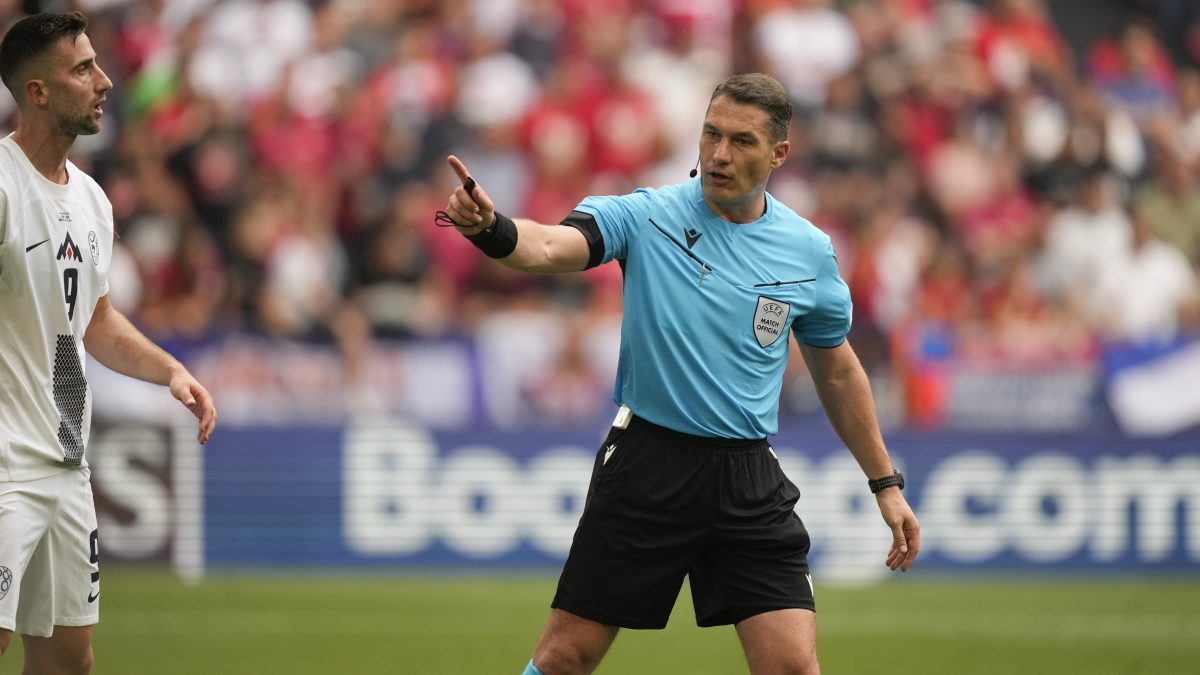 FC Barcelona presenta protesta a la UEFA por el arbitraje ante Atlético Madrid en Champions