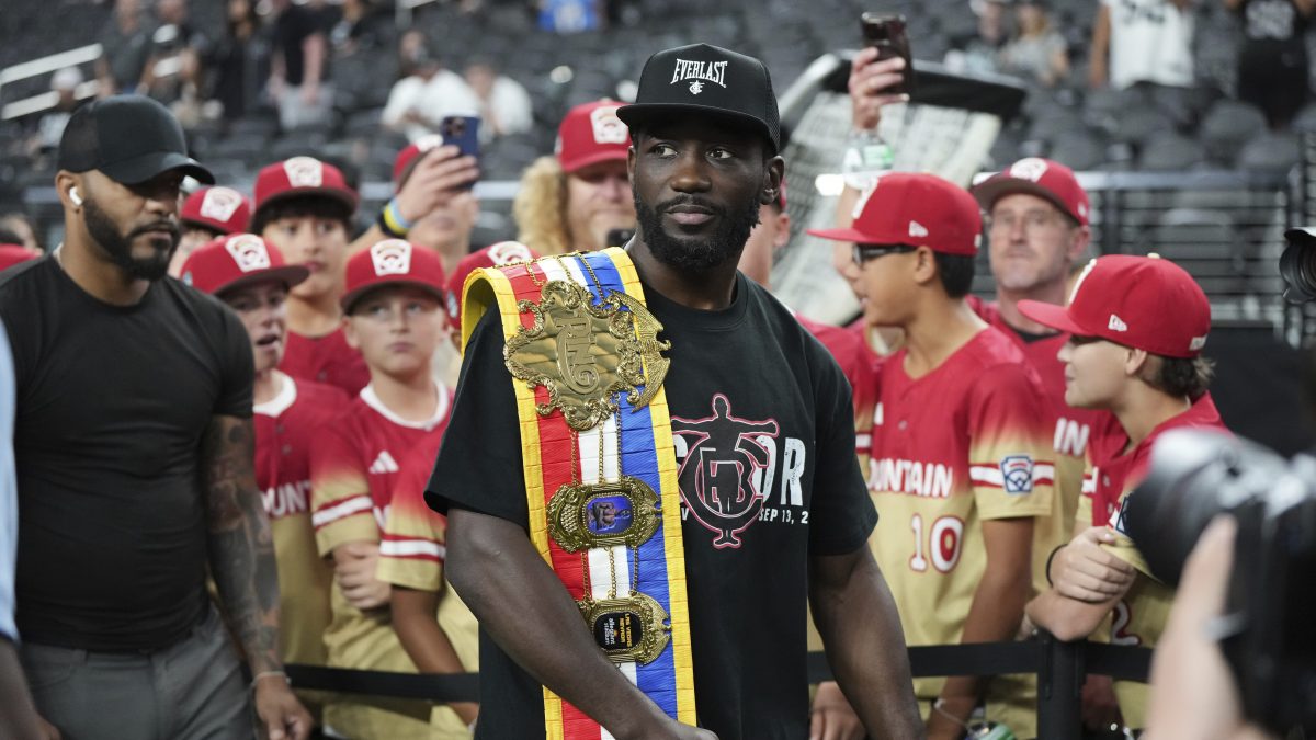 Terence Crawford multado con $75 dólares por conducción imprudente en Nebraska