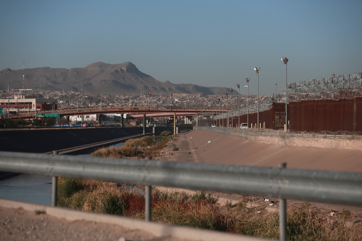 DHS celebra 11 meses consecutivos sin liberaciones en la frontera