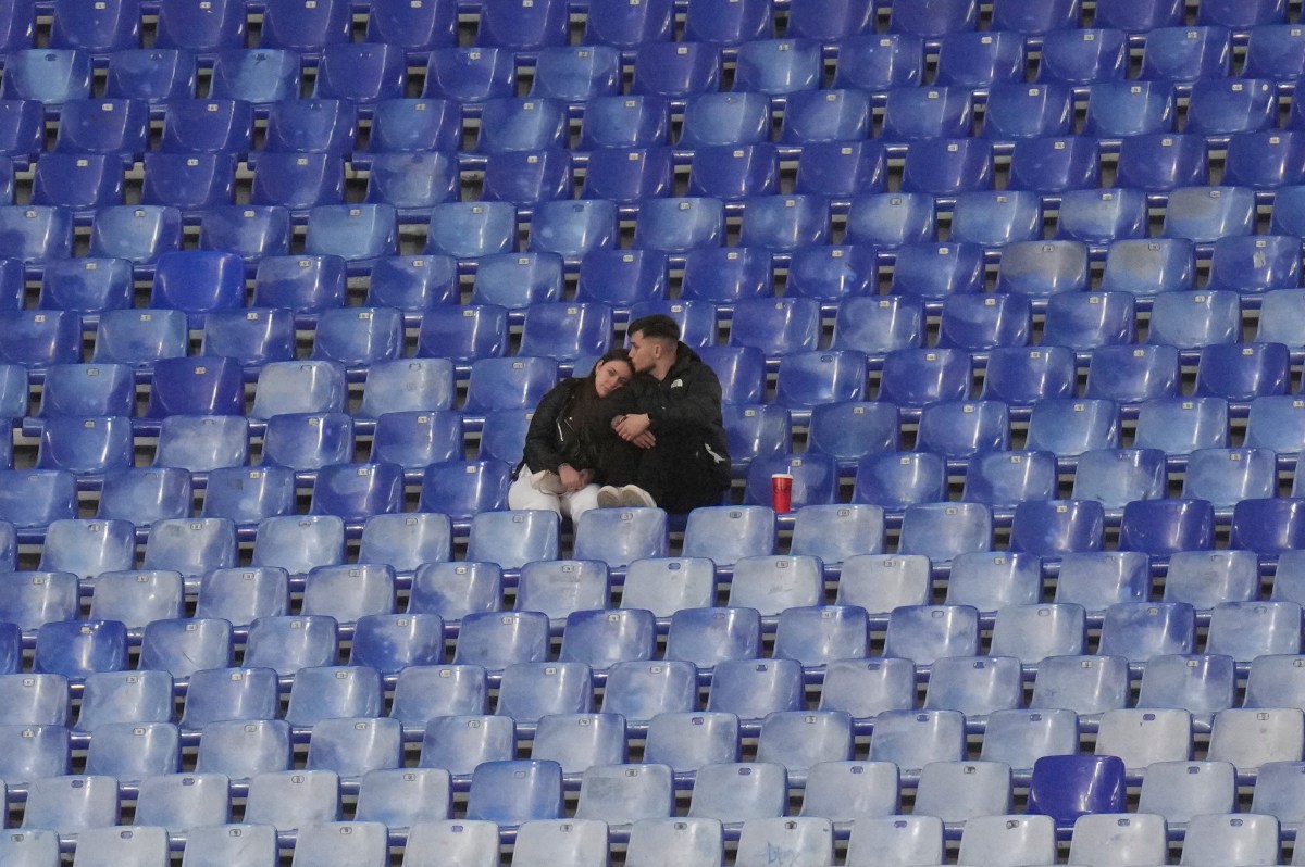 Más de 70 futbolistas aparecen en investigación de prostitución en Italia