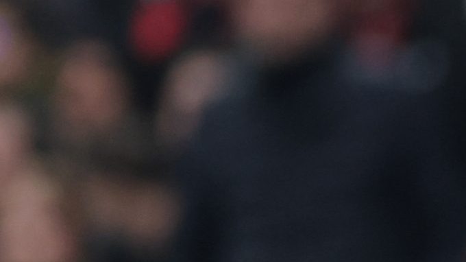 El exseleccionador de Rumanía, Mircea Lucescu, da instrucciones durante el partido de semifinales de la repesca para el Mundial de 2026 entre Turquía y Rumanía, en Estambul, Turquía, el jueves 26 de marzo de 2026.