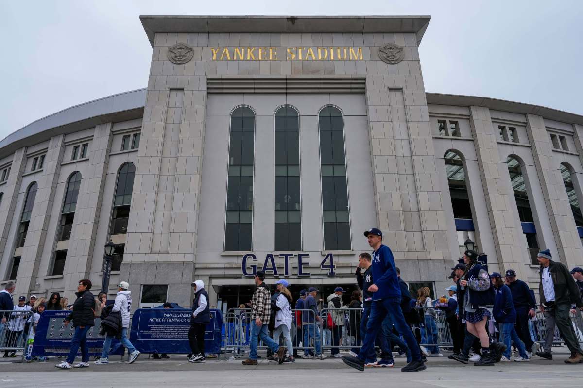 Fans se quejan del ruido excesivo en juegos en Yankee Stadium