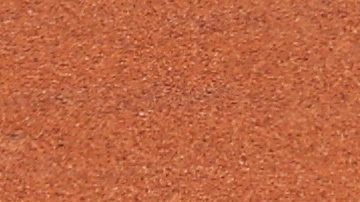 El campocorto de los Dodgers de Los Ángeles, Mookie Betts, lanza a primera base para conseguir un out tras un batazo de Luis García Jr., de los Nationals de Washington, durante la primera entrada de un partido de béisbol, el viernes 3 de abril de 2026, en Washington.