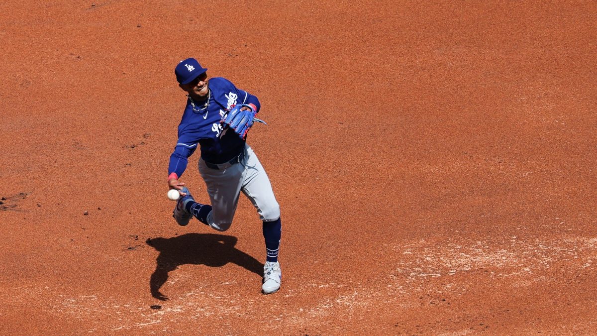 Mookie Betts de baja en los Dodgers por al menos seis semanas tras una lesión en el oblicuo derecho
