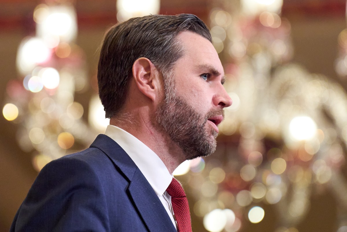 Vance respalda a Trump y dice que el Vaticano debería limitarse a “cuestiones de moralidad”