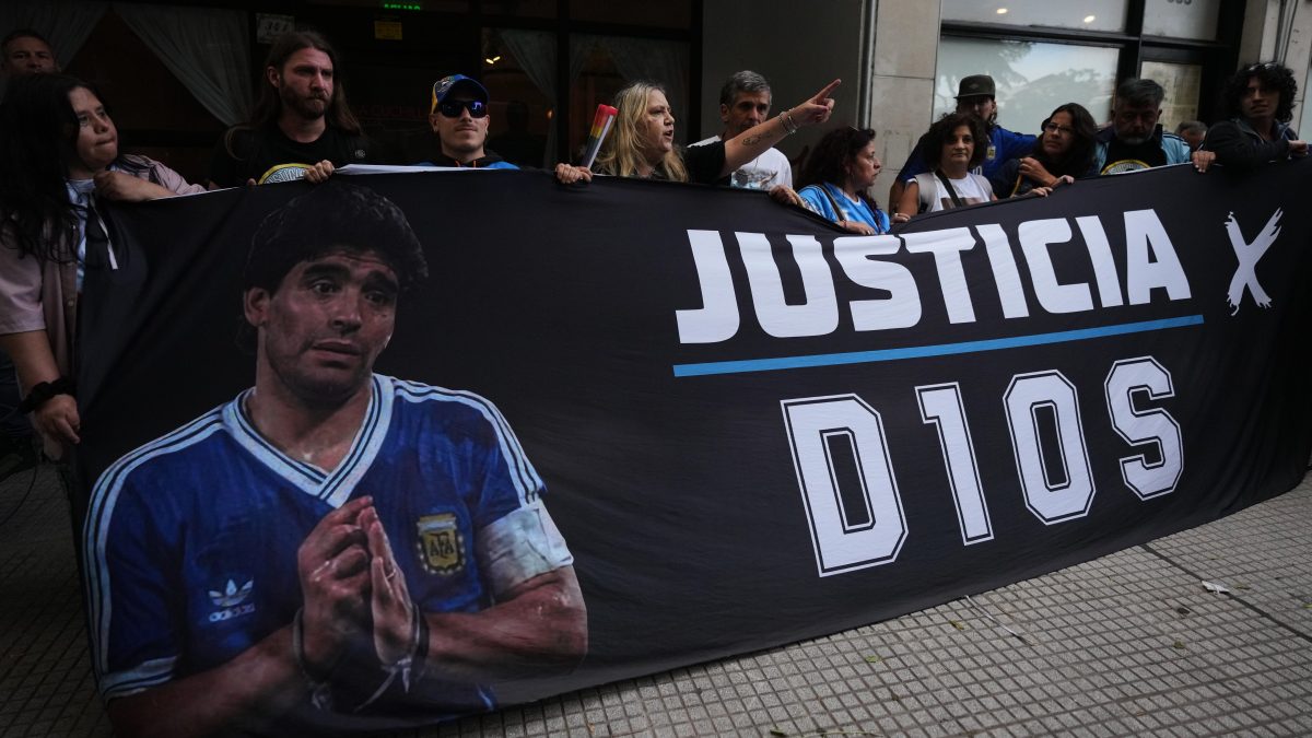 Exhiben imágenes del cadáver de Maradona por primera vez en nuevo juicio en Argentina